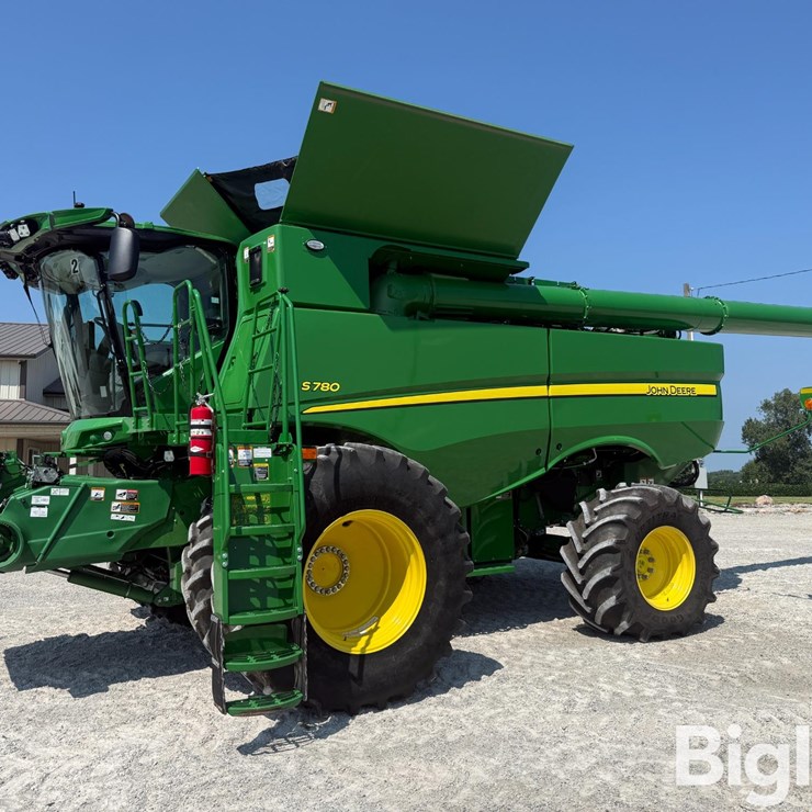 2023 JOHN DEERE S780
