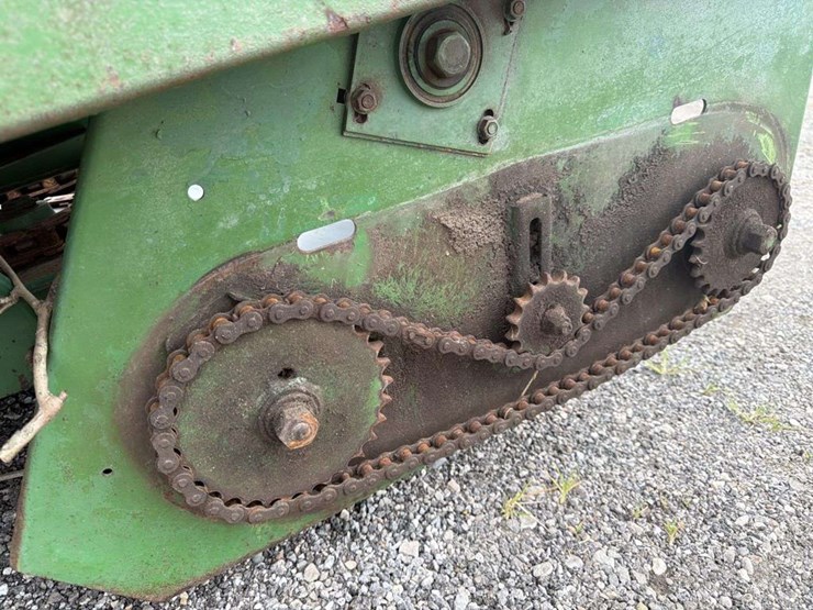 john-deere-444-image-13