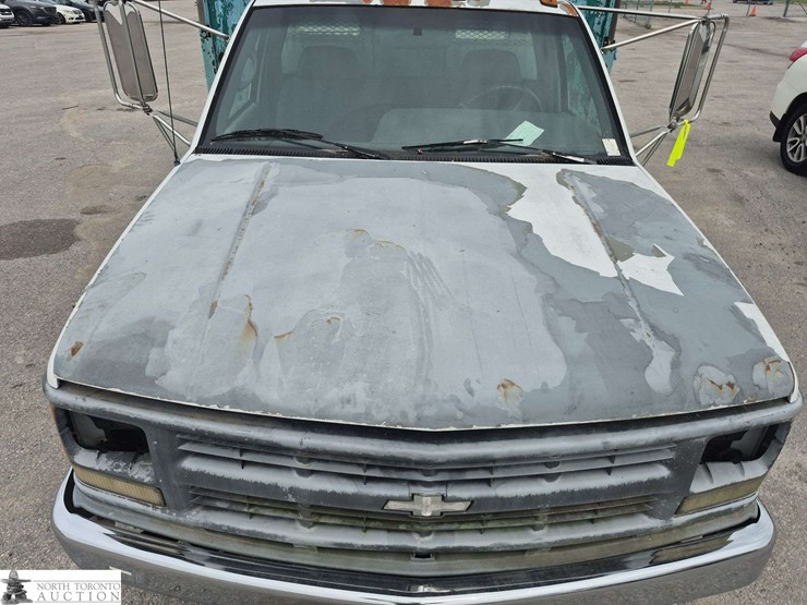 1995-chevrolet-3500-image-19