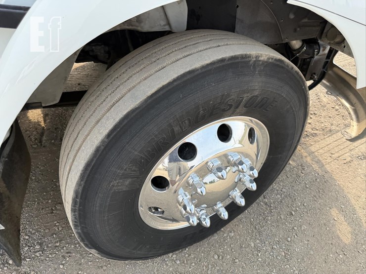 2009-international-transtar-8600-image-32