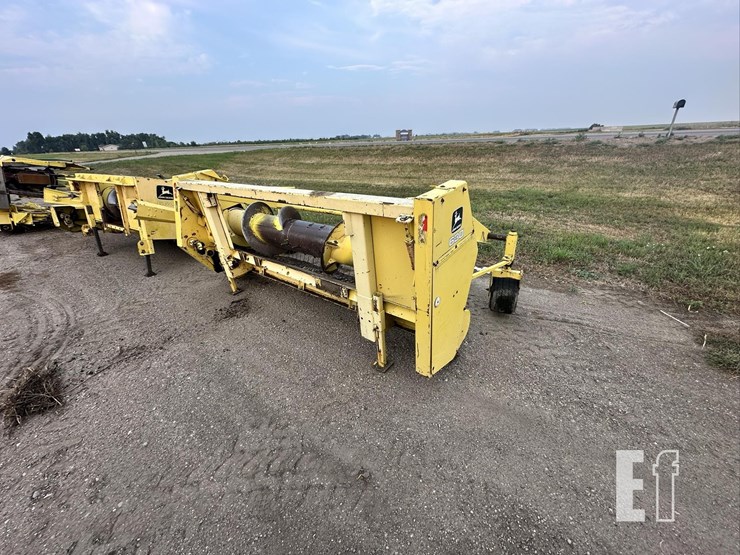 john-deere-630-image-9