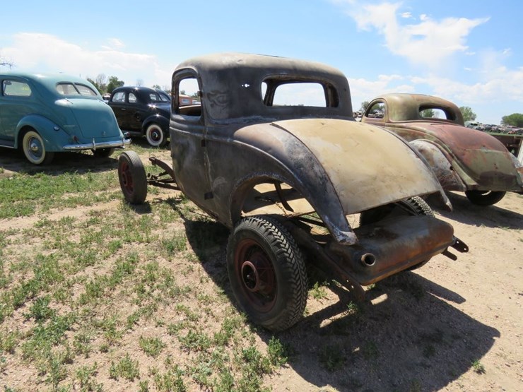 1934-ford-3-window-coupe-image-9