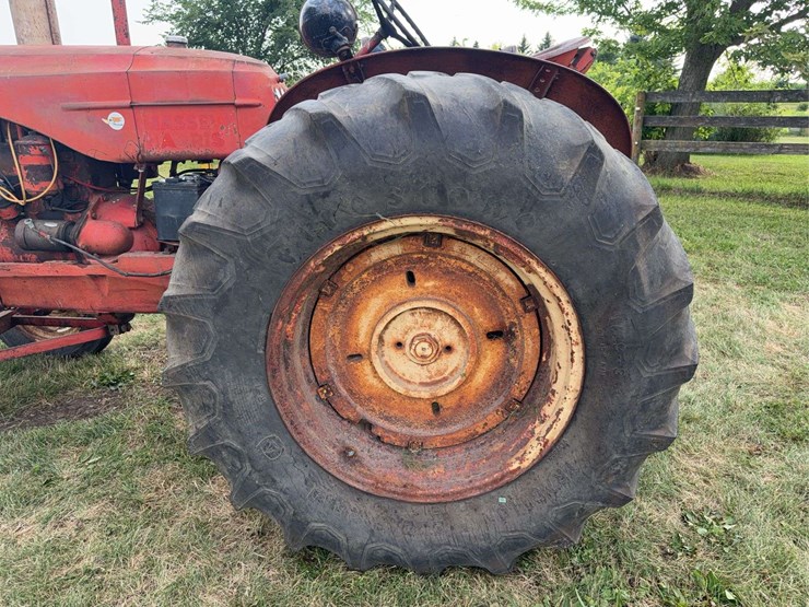 massey-ferguson-44-image-41