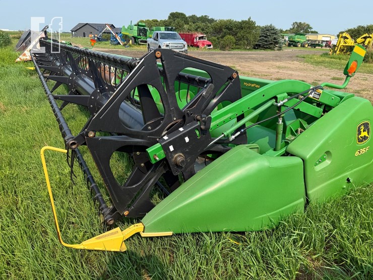 john-deere-635f-image-1
