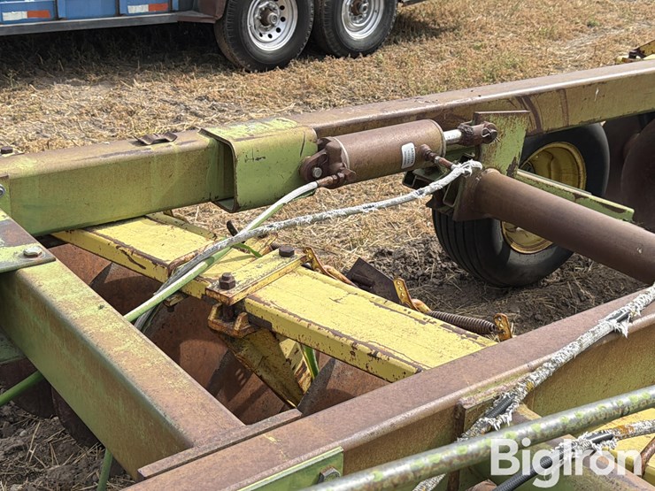 john-deere-t0330-image-12