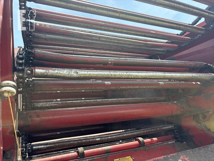 new-holland-855-image-7