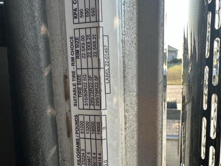 2012-peterbilt-386-image-42