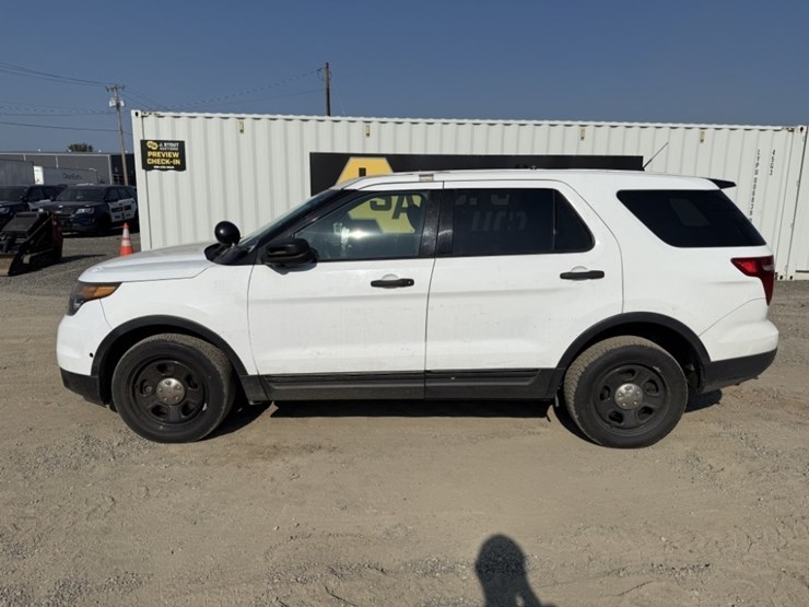 2015-ford-explorer-image-7