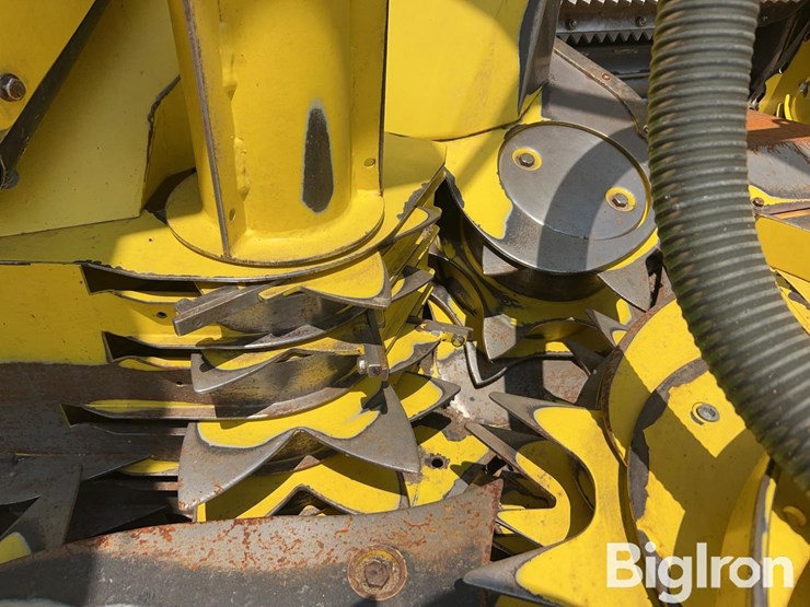2014-john-deere-698-image-11
