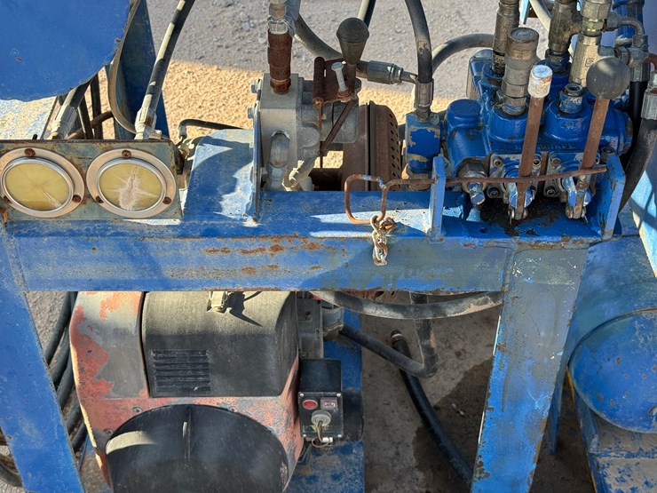 3k-wp-1-bottle-nitrogen-bop-backup-/-test-skid-p/b-2-cyl-diesel-engine-image-8