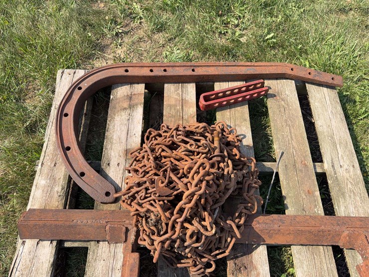 fast-hitch-toolbar,-plow-beam,-and-tire-chain-image-6