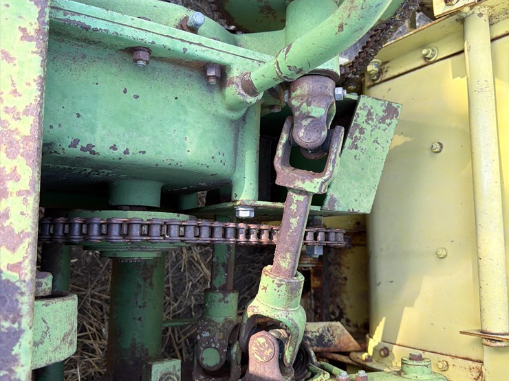 john-deere-38-image-16