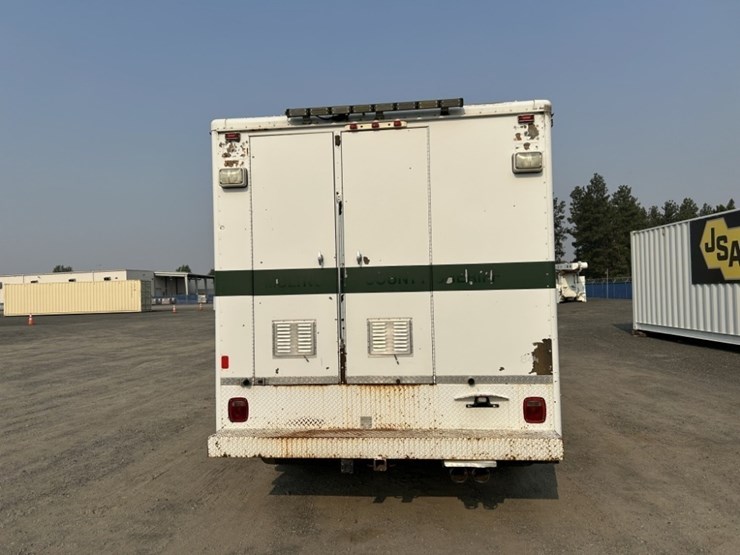 2009-ford-f450-xl-sd-image-4