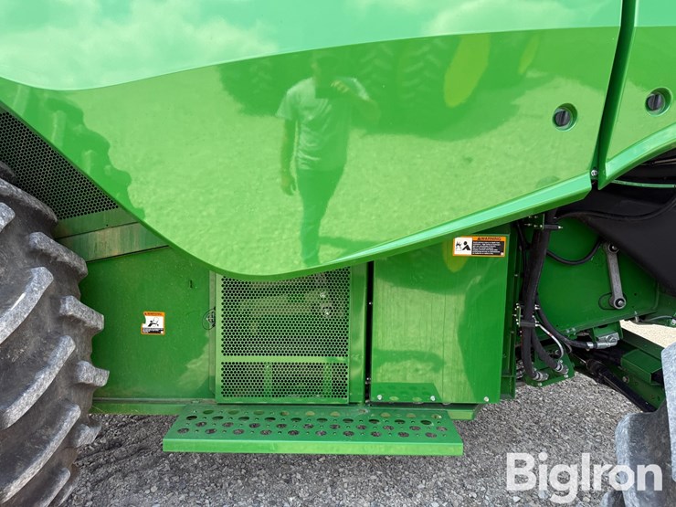 2023-john-deere-s780-image-19