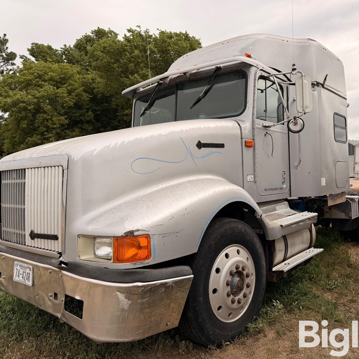 1993 INTERNATIONAL 9400 EAGLE