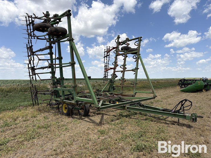 john-deere-1610-image-3