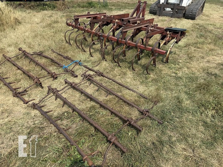 ih-cultivator-8248-image-1