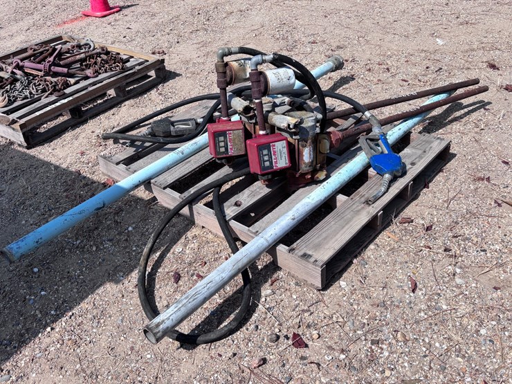 #1601-•-2-fuel-pumps-with-gauge-image-1