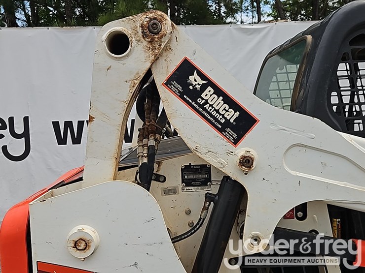 2022-bobcat-t595-image-20