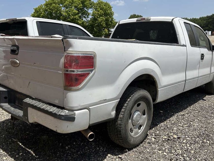 2011-ford-f150-xlt-image-4