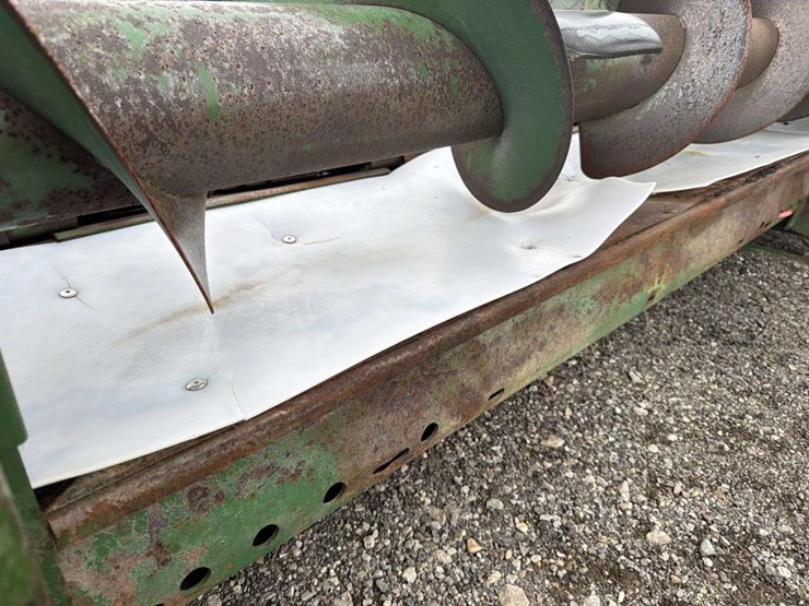 john-deere-444-image-14