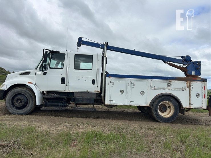 2003-international-durastar-4300-image-8