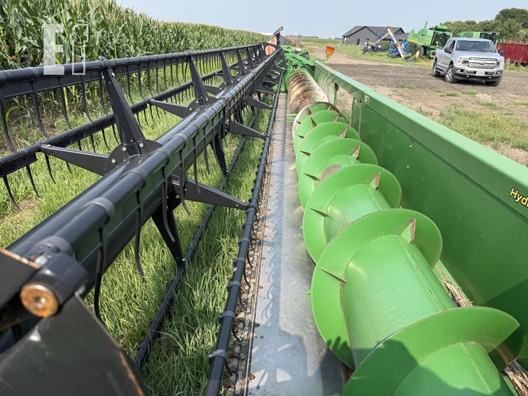 john-deere-635f-image-10