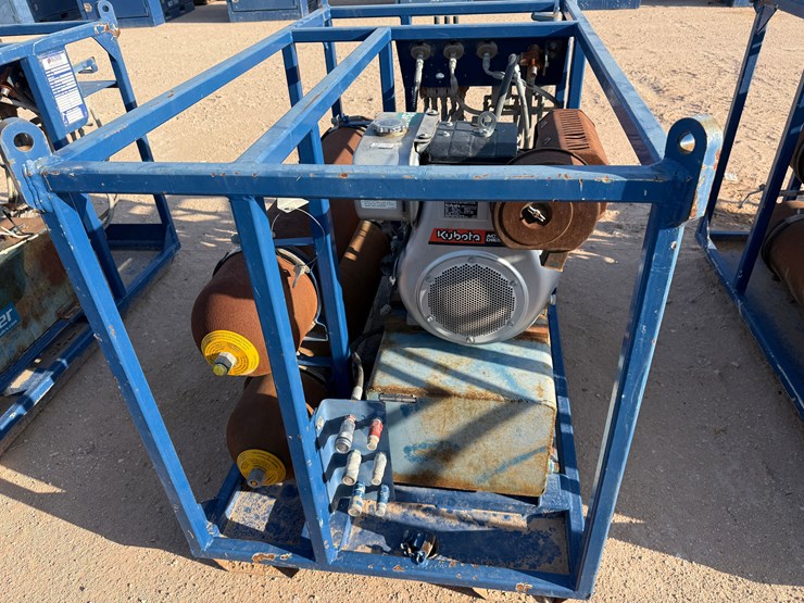 3k-wp-2-bottle-accumulator-nitrogen-backup-/-test-skid-p/b-kubota-actv-diesel-engine-image-4