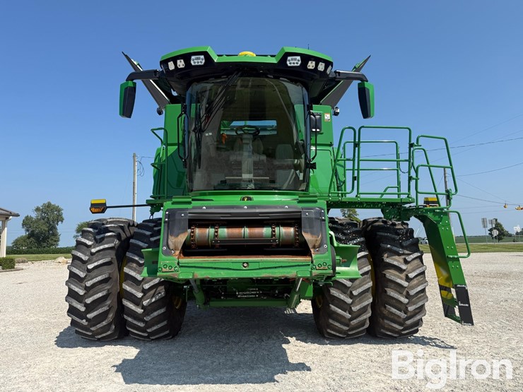 2025-john-deere-s7-800-image-2