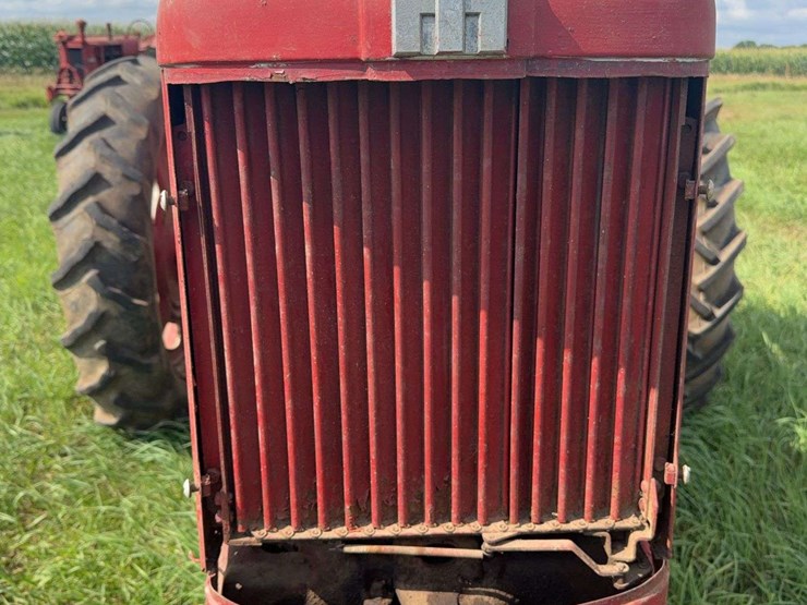farmall-200-image-9