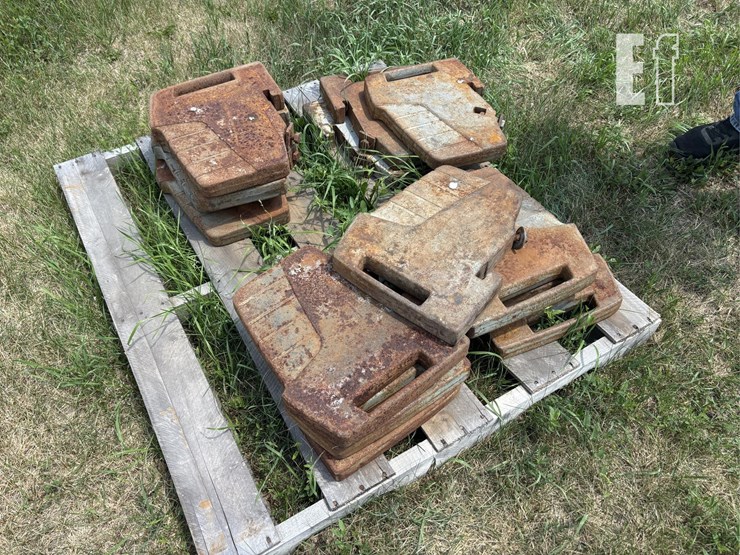 massey-ferguson-14-image-2