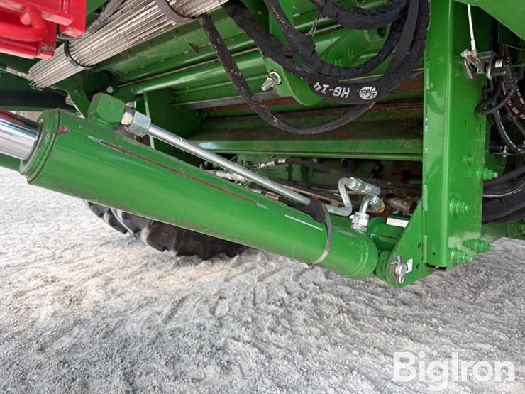2023-john-deere-s770-image-12