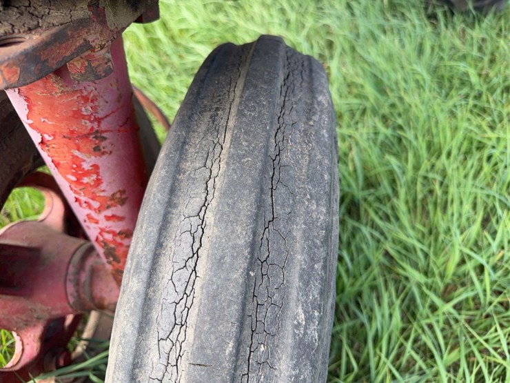 farmall-m-image-13