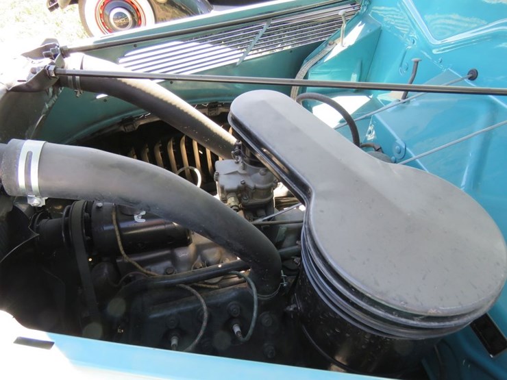 1937-ford-tudor-deluxe-sedan-image-18