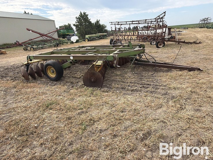 john-deere-t0330-image-4