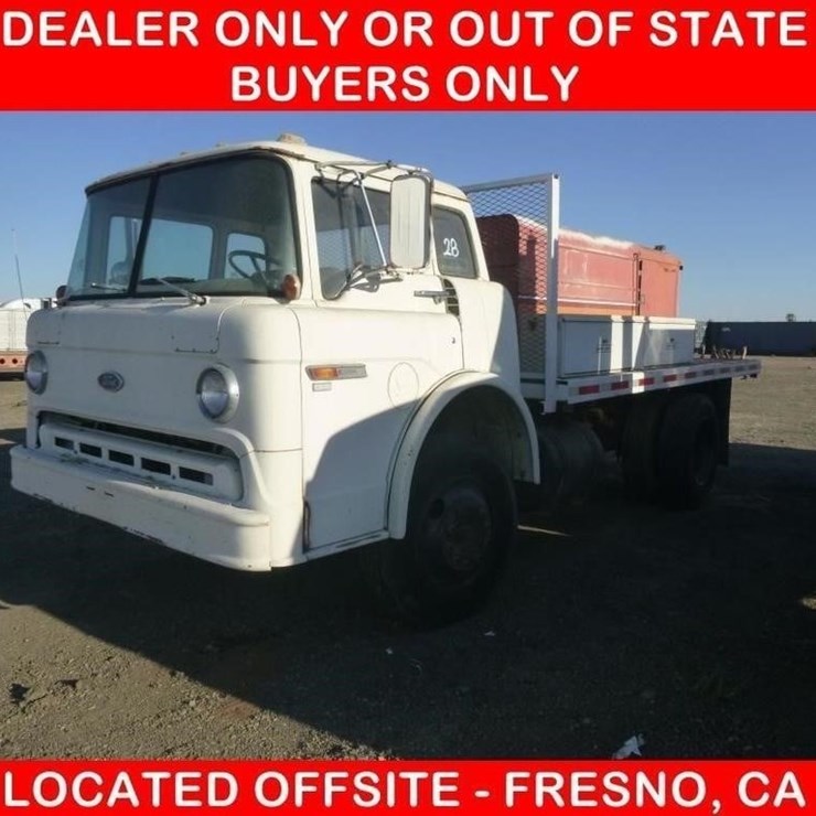 1985 FORD C700