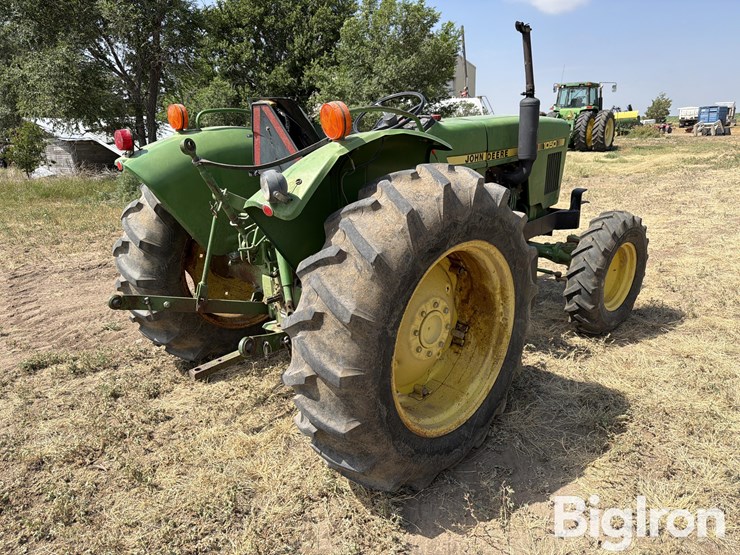 1984-john-deere-1050-image-5