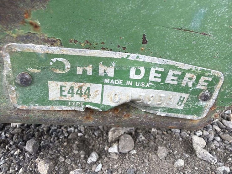 john-deere-444-image-7