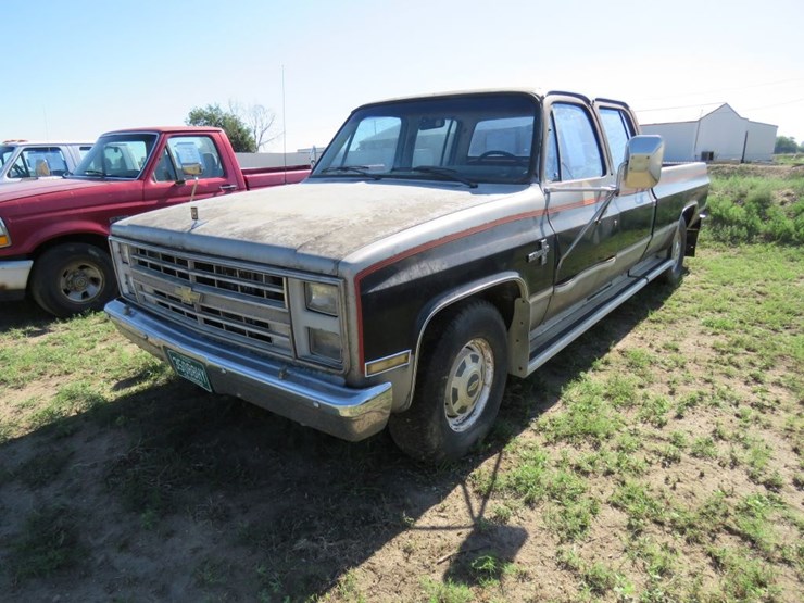 1988-chevrolet-30-image-3