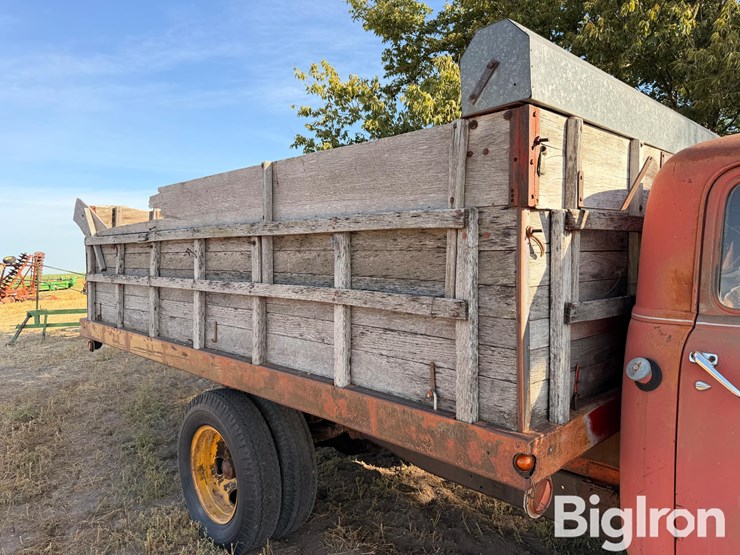 1951-chevrolet-6400-s/a-grain-truck-image-17