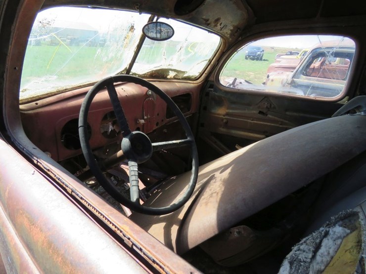 1937-ford-coupe-image-5