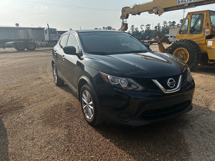 2017-nissan-rogue-image-4