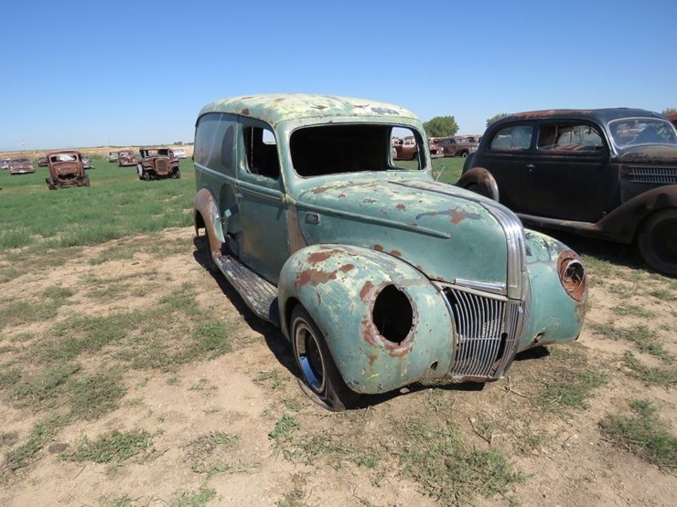 1941-ford-1/2-ton-panel-truck-image-1