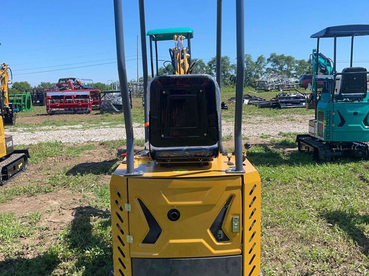 mx12r-mini-excavator-image-7