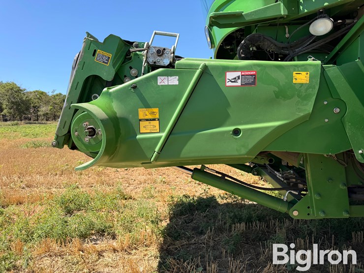 2011-john-deere-9770-sts-image-16