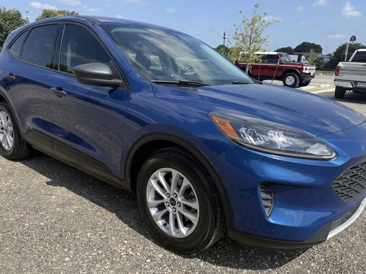 2022-ford-escape-image-3