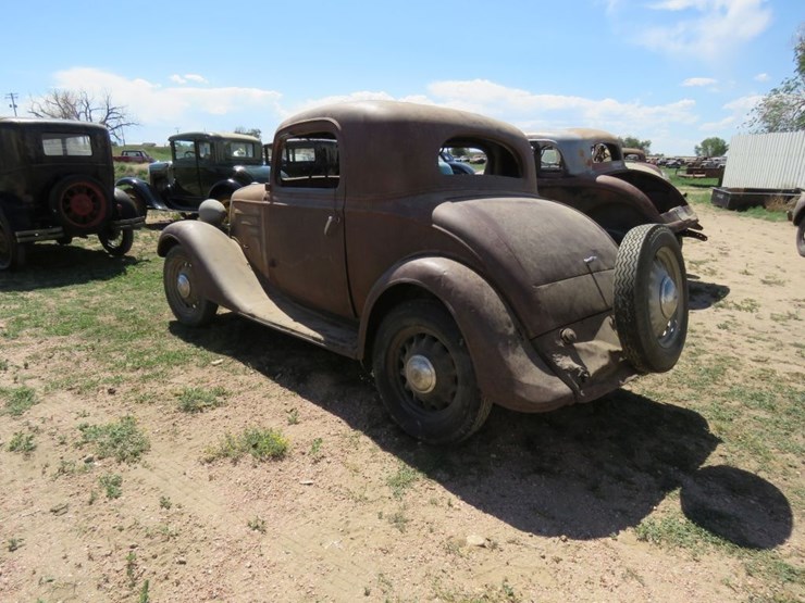 1935-chevrolet-standard-3-window-coupe-image-7