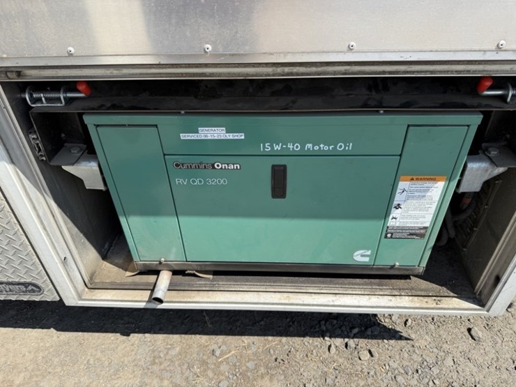 2007-gmc-w5500hd-image-34
