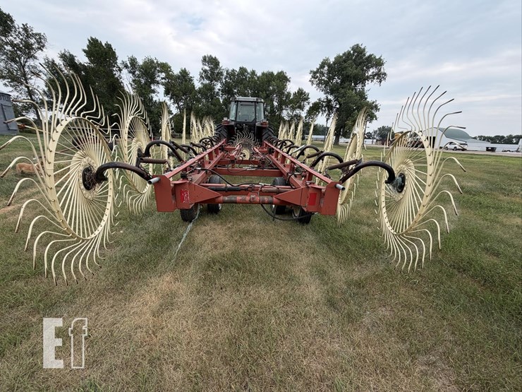 hesston-3991-image-3