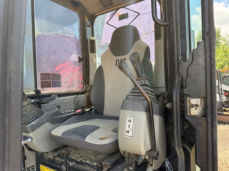 2006-caterpillar-305c-cr-image-20